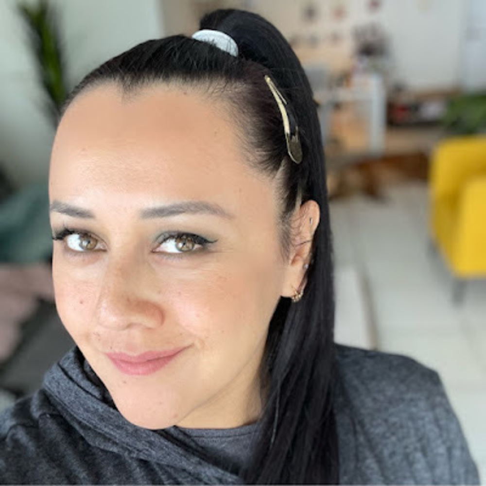 Meet your Posher, Gabriela